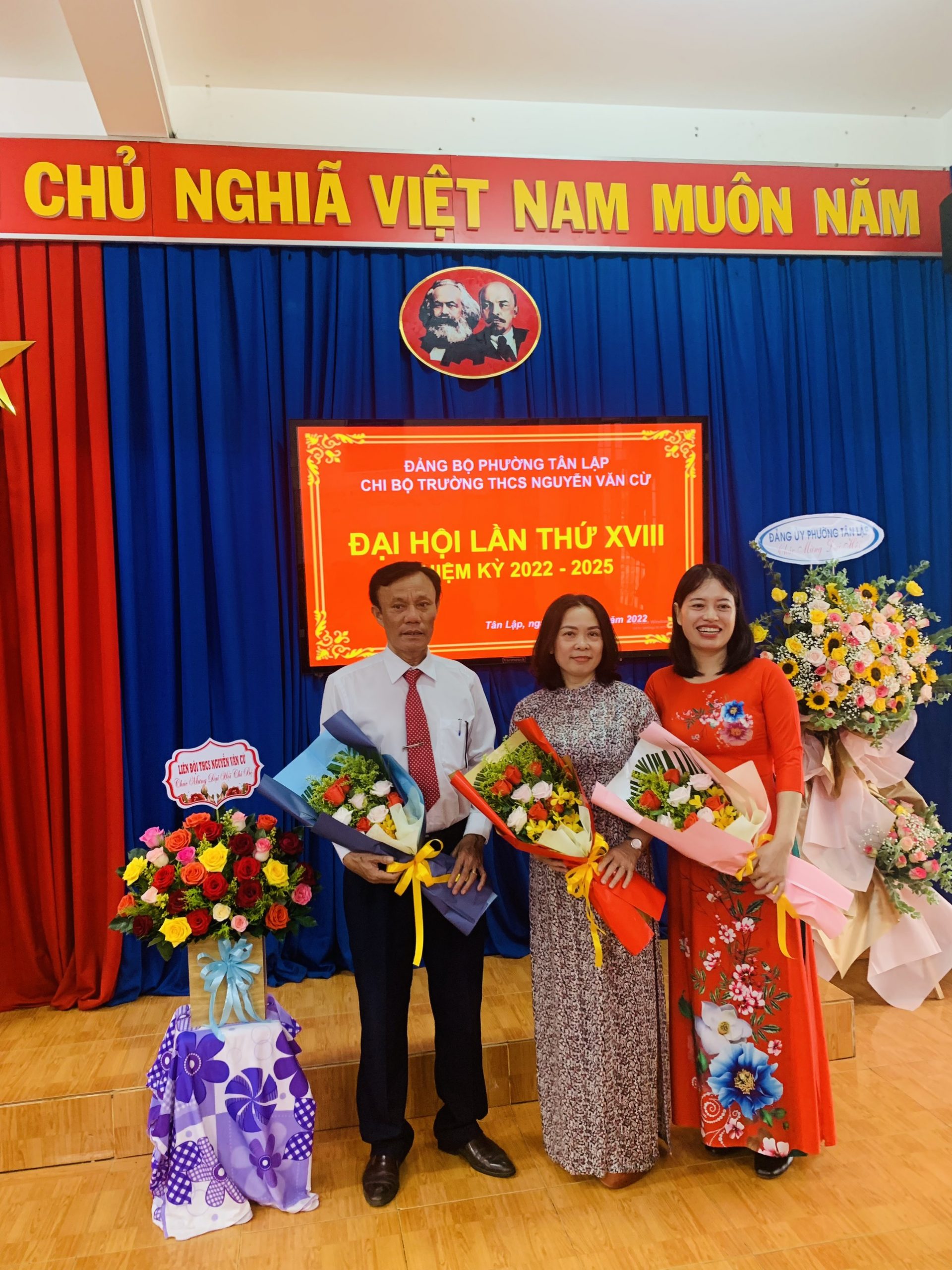 Đại hội Chi bộ Trường THCS Nguyễn Văn Cừ lần thứ  XVIII nhiệm kỳ 2022-2025